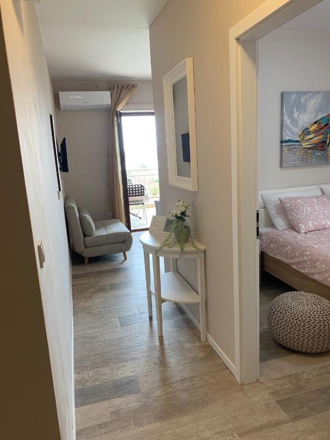 Family Friendly Apartments With A Swimming Pool Povljana, Pag - 244 المظهر الخارجي الصورة