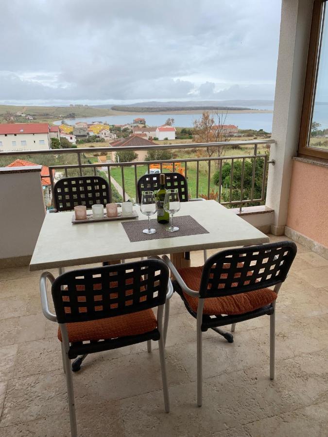 Family Friendly Apartments With A Swimming Pool Povljana, Pag - 244 المظهر الخارجي الصورة
