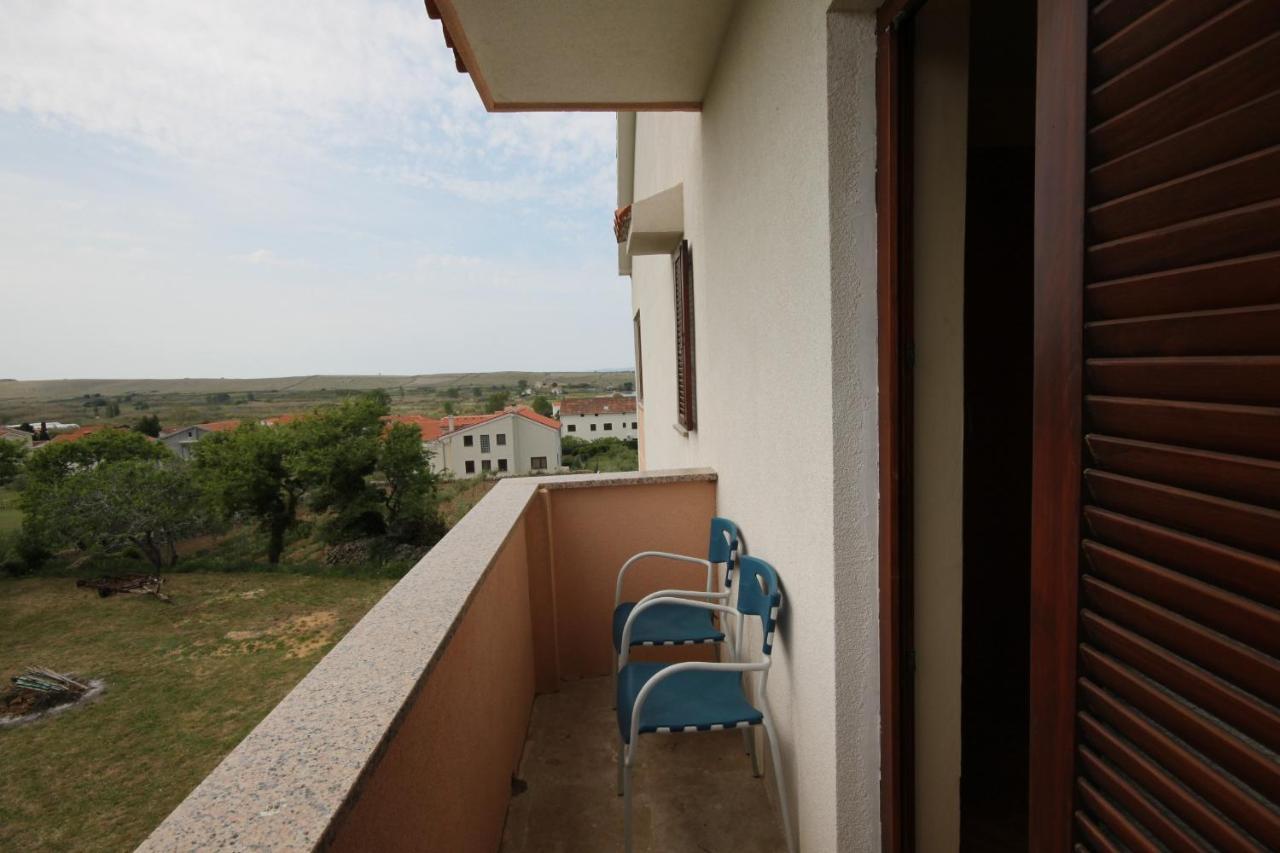 Family Friendly Apartments With A Swimming Pool Povljana, Pag - 244 المظهر الخارجي الصورة