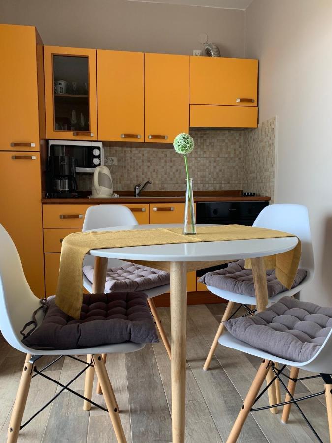 Family Friendly Apartments With A Swimming Pool Povljana, Pag - 244 المظهر الخارجي الصورة