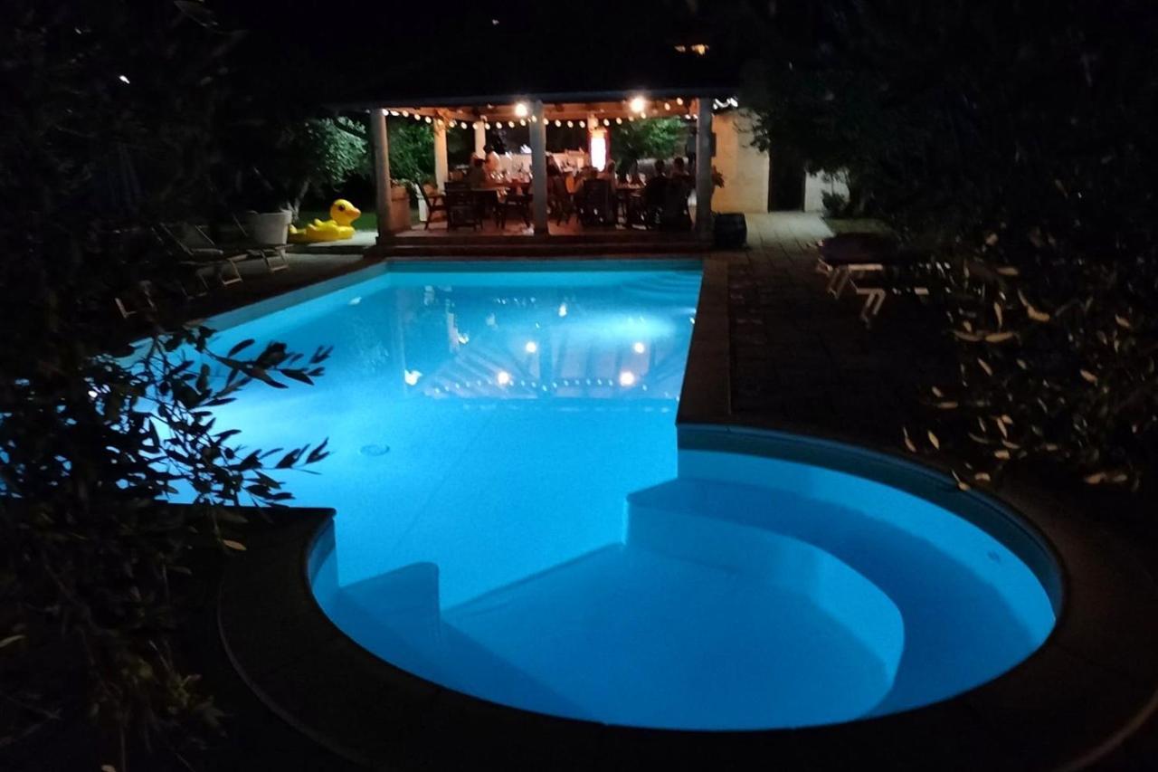 Family Friendly Apartments With A Swimming Pool Povljana, Pag - 244 المظهر الخارجي الصورة