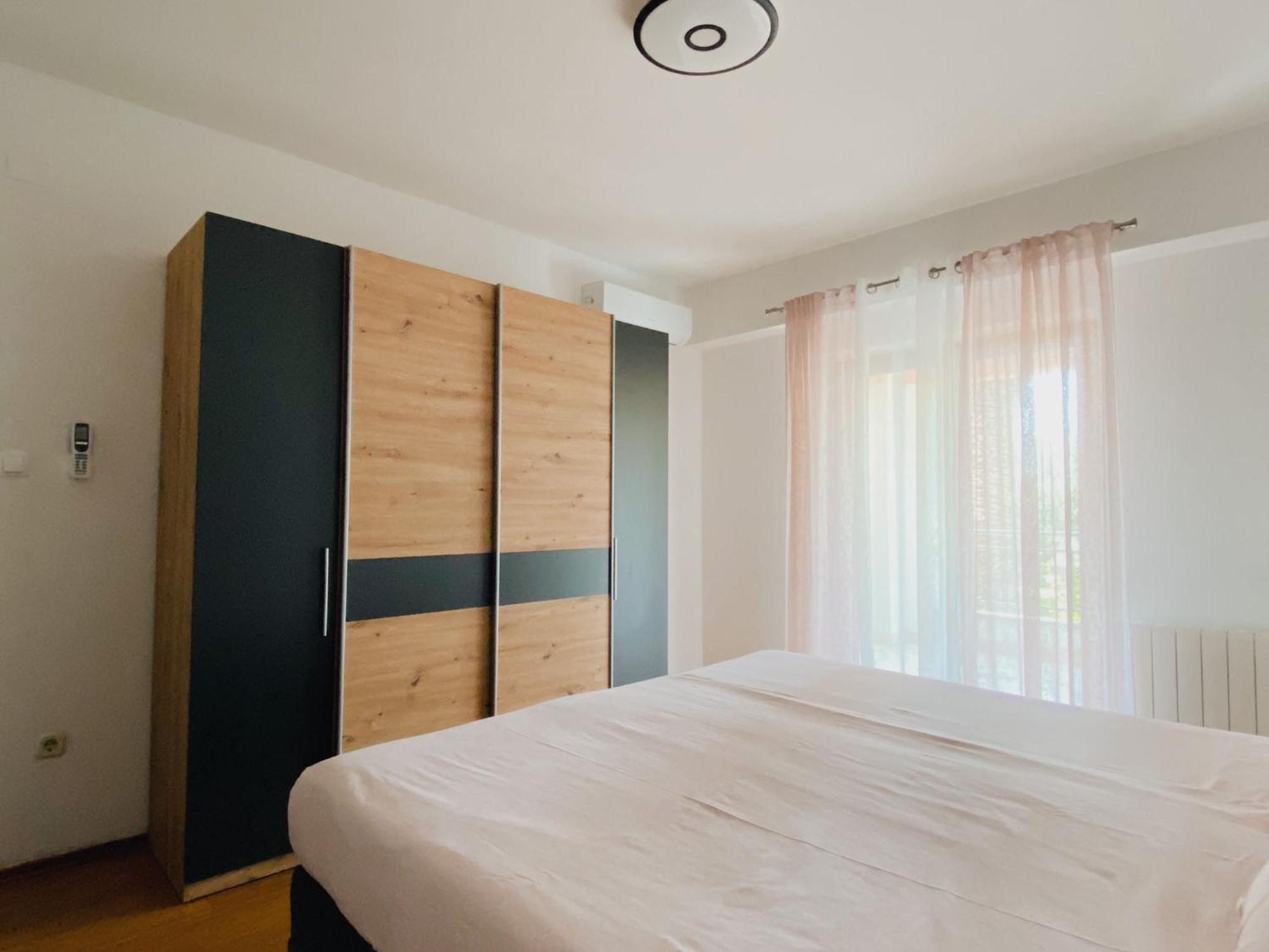 Family Friendly Apartments With A Swimming Pool Povljana, Pag - 244 الغرفة الصورة