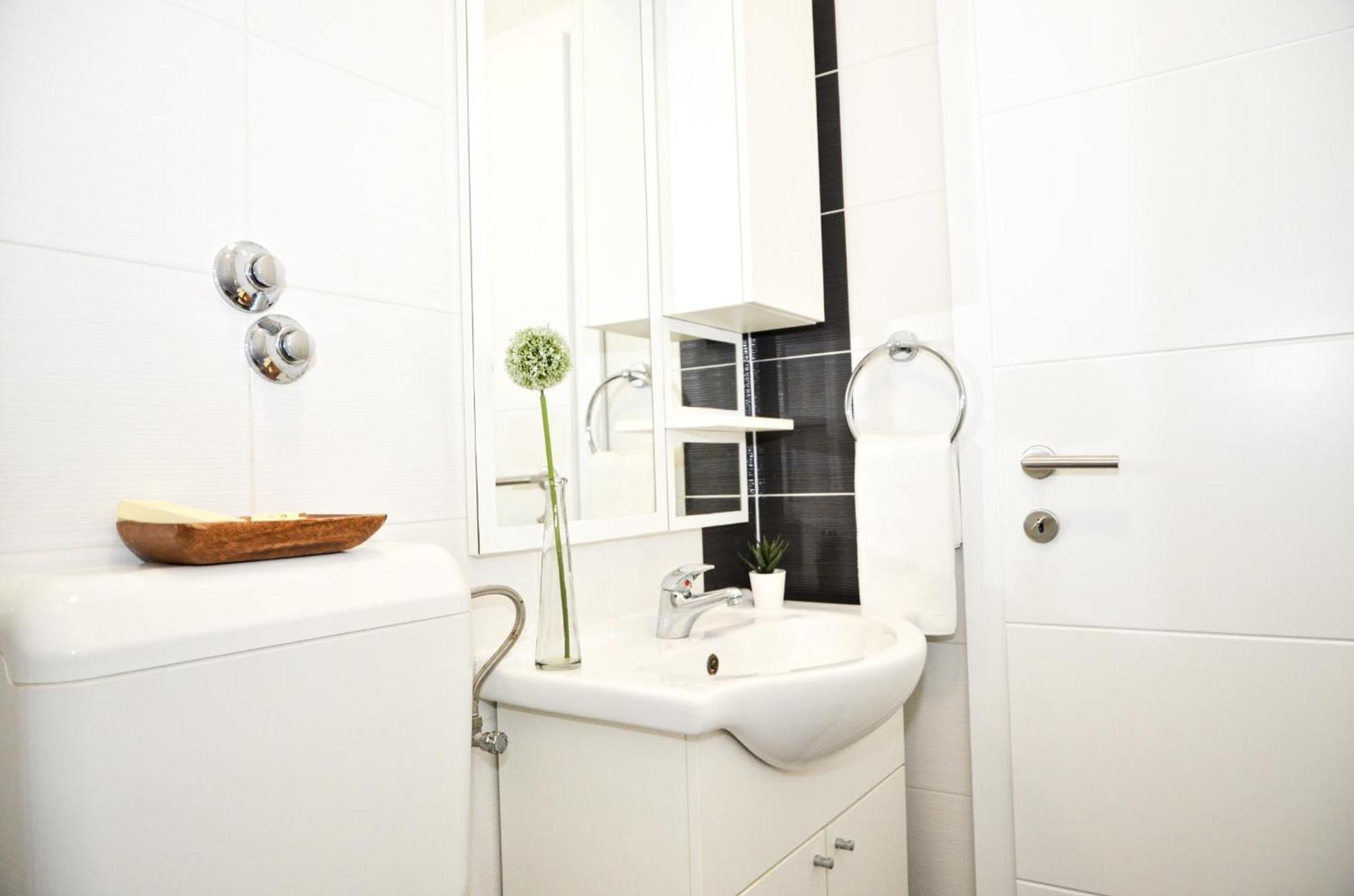 Family Friendly Apartments With A Swimming Pool Povljana, Pag - 244 الغرفة الصورة